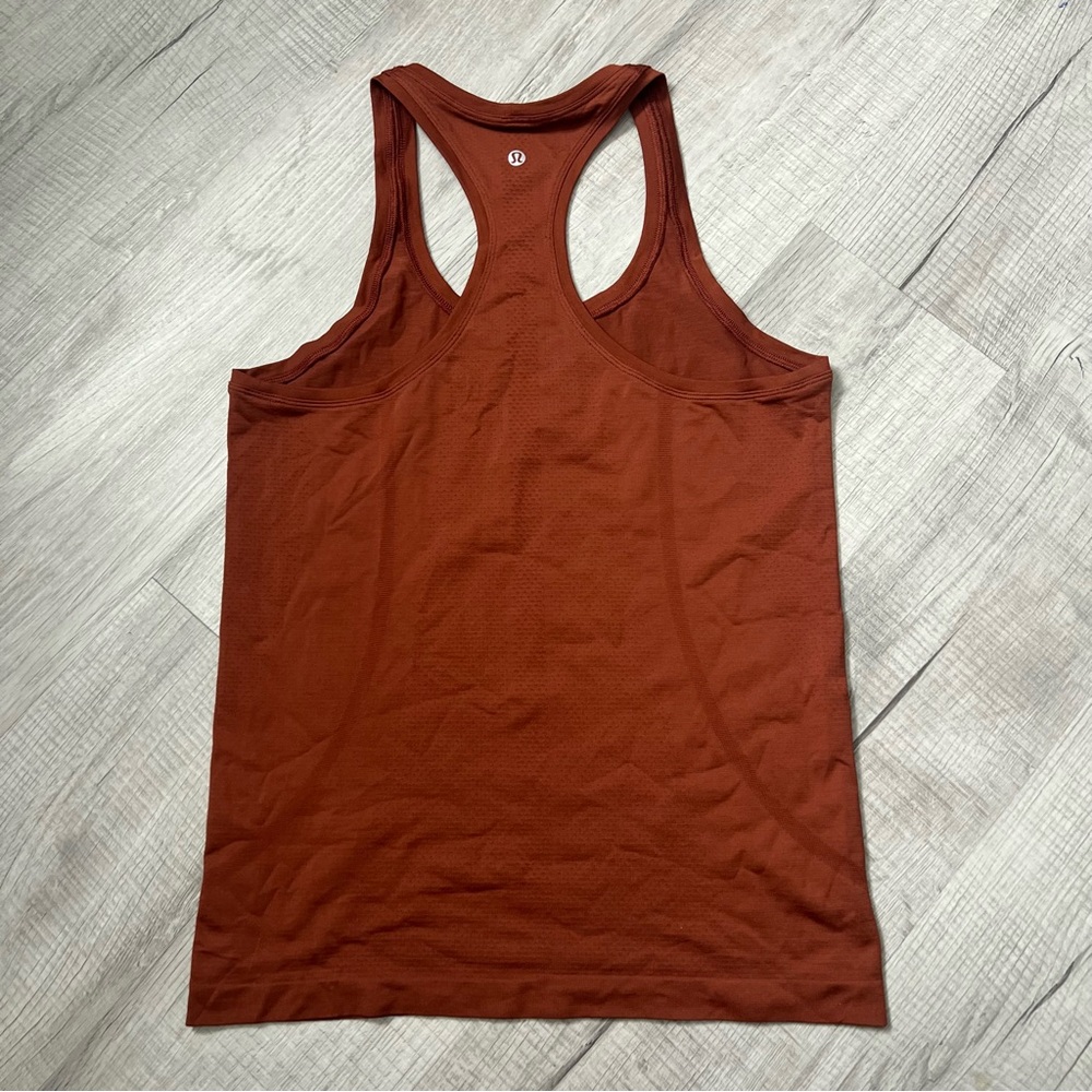 LULULEMON Swiftly Tech Racerback Tank Top
Dark Terracotta Size 8 - Picture 4 of 9